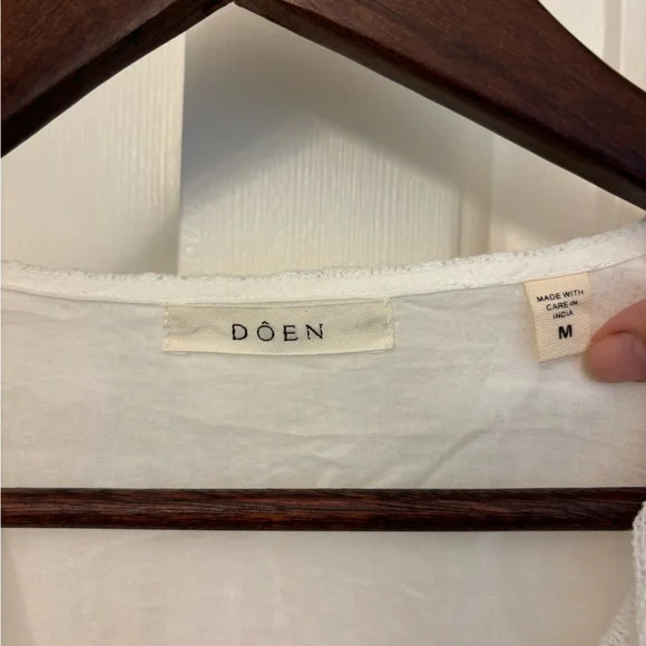 Doen Elenor Top in Salt - Picture 6 of 9